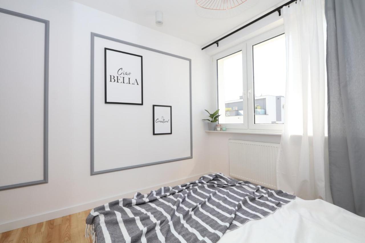Romaszewskiego Zoliborz Bedroom Pokoj Metro Varsovie Extérieur photo