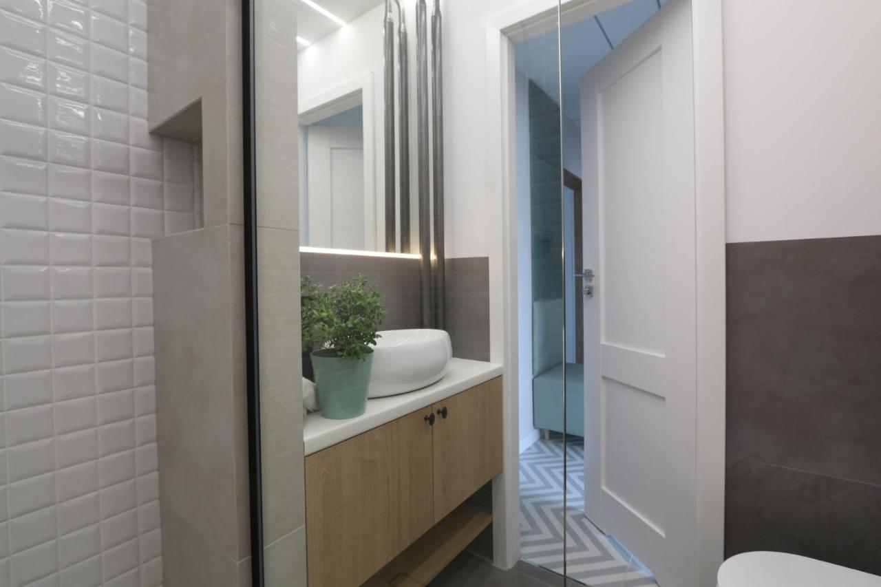 Romaszewskiego Zoliborz Bedroom Pokoj Metro Varsovie Extérieur photo