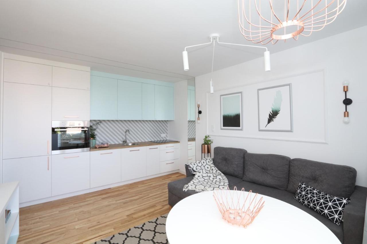 Romaszewskiego Zoliborz Bedroom Pokoj Metro Varsovie Extérieur photo