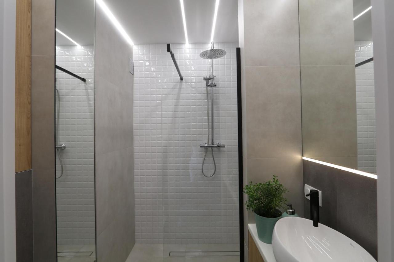 Romaszewskiego Zoliborz Bedroom Pokoj Metro Varsovie Extérieur photo