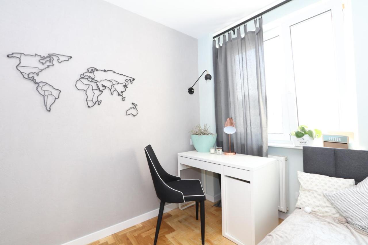 Romaszewskiego Zoliborz Bedroom Pokoj Metro Varsovie Extérieur photo
