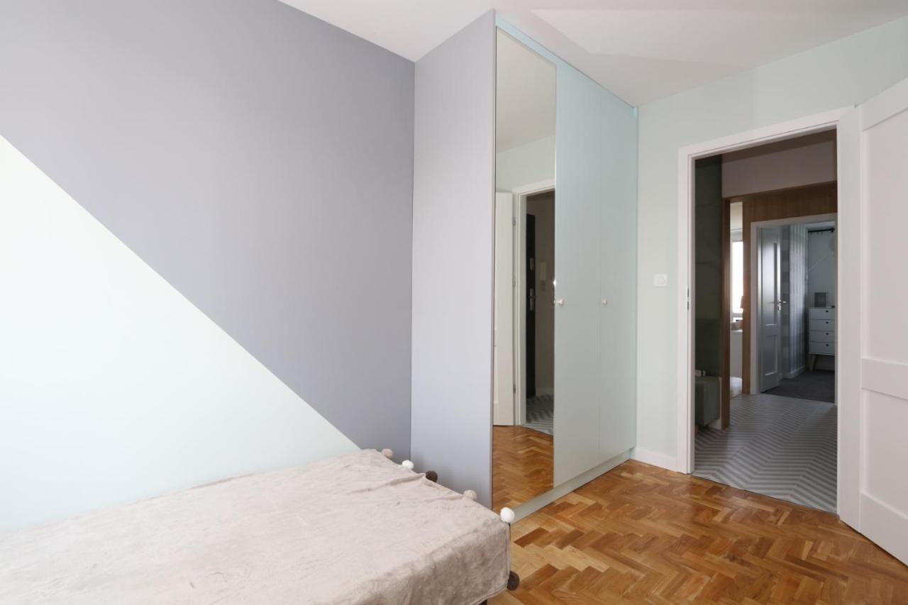 Romaszewskiego Zoliborz Bedroom Pokoj Metro Varsovie Extérieur photo