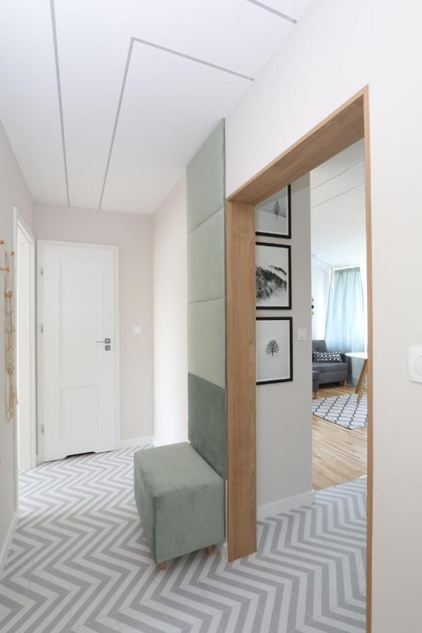Romaszewskiego Zoliborz Bedroom Pokoj Metro Varsovie Extérieur photo